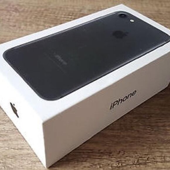 Apple iPhone 7 32GB; Unlocked.Very good!!! - Picture 3 of 5